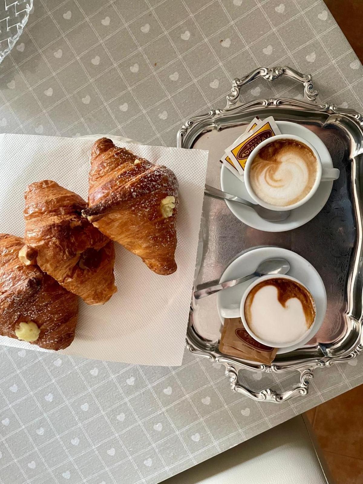Blanco - Group Couette-café Trani